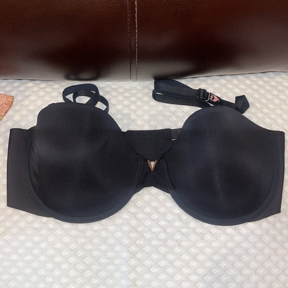 Victoria's Secret Bra - Picture 3 of 6